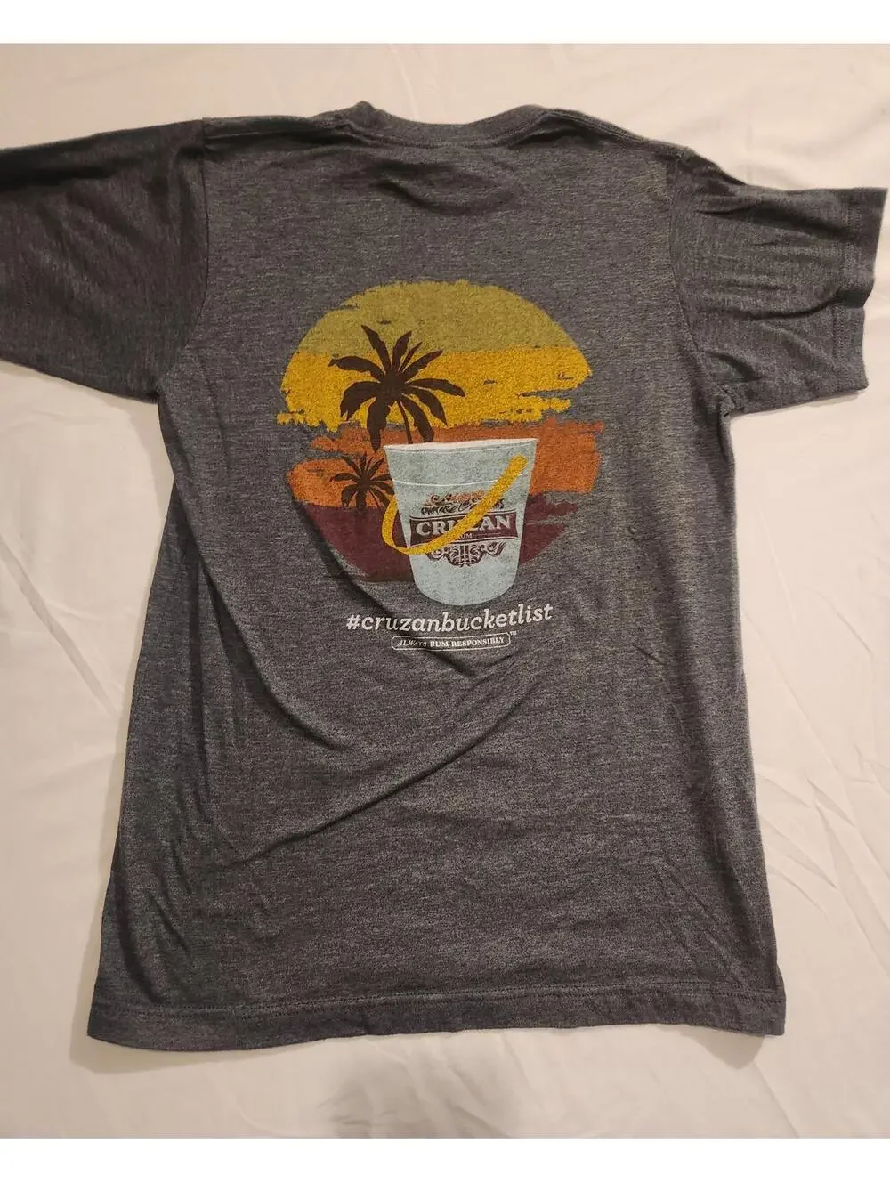 Grey Cruzan I heart Run Shirt. Women's Size Small. No brand. Good condition - Picture 4 of 5